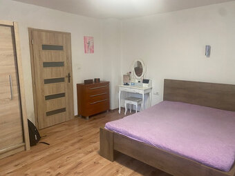 DOM V OČOVEJ, VÝBORNÁ POLOHA, SLNEČNÝ POZEMOK 912 m2 - 4