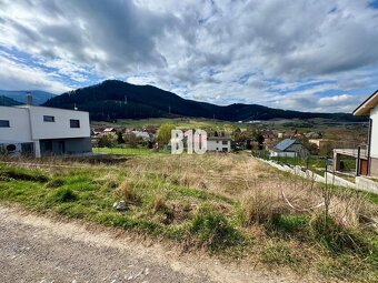 stavebný pozemok s prípojkami - Višňové - 4