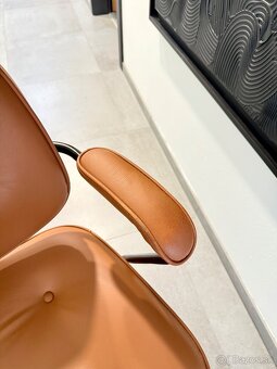 Ergonomická kancelárska stolička IKEA ALEFJÄLL hnedá - 4