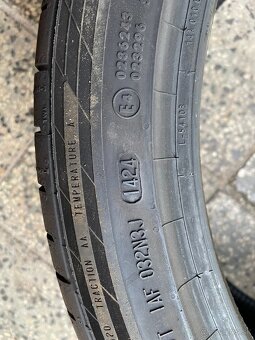 Predám letné pneu 255 / 40 R20 - 4
