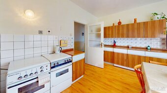 4-izb. dom s garážou, pozemok 900 m2, Častkovce - 4