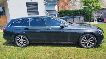 Mercedes-Benz E trieda Kombi 300 T d Avantgarde 4Matic 7-m - 4