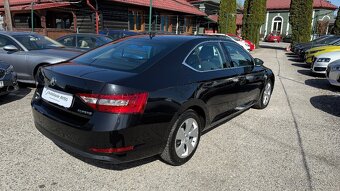 Škoda Superb 2.0 TDI Ambition DSG - 4