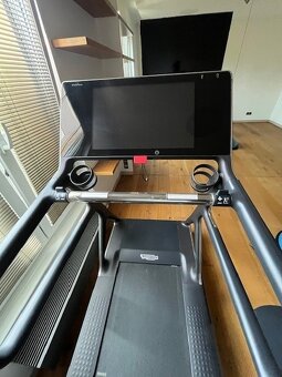 Predám bežecký pás Technogym Run Personal - 4