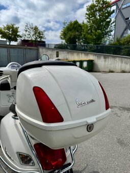 Predám Vespa GTS 125 rv 2012 - 4