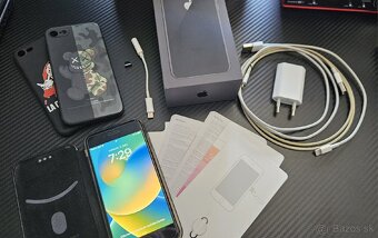 IPHONE 8 64 GB - 4