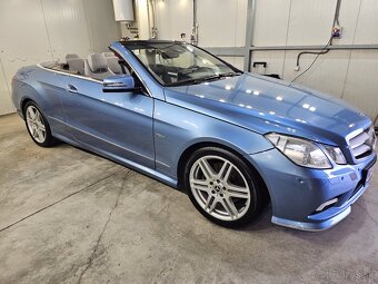 Mercedes Benz E220 - 4