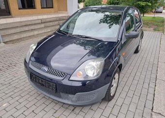Ford Fiesta 1,2 i Ambiente benzín manuál 55 kw - 4