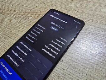 Samsung A21s v super stave ma len velmi jemne znamky pouziva - 4