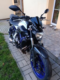 Yamaha MT 07 - 4
