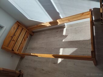 Predám drevenú posteľ - 4