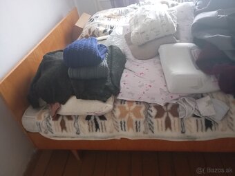 Skriňa, posteľ, sekretár - 4