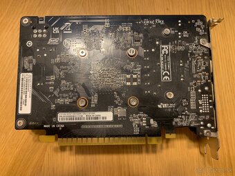 grafická karta GTX 1650 4GB - 4