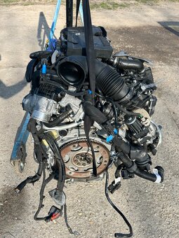 LAND ROVER DISCOVERY SPORT EVOQUE 2.0 Diesel - 4