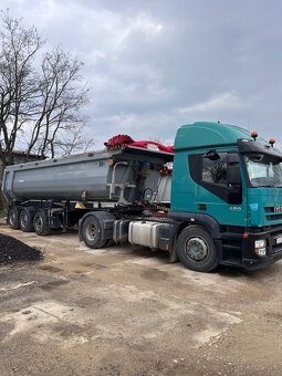 Tahač Iveco 420 + naves - 4