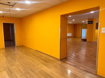 Na prenájom obchodný priestor 226,61m2 - Voľný ihned - 4