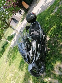 Predám Kymco Downtown 350i - 4