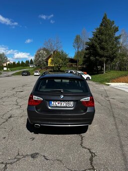 BMW e91 318i 2009 Benzín - 4