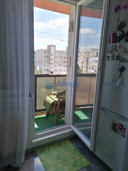 Moderný 3-izbový byt po kompletnej rekonštrukcii v Šali –Več - 4