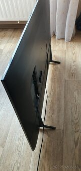 Samsung QE50Q67A QLED - 4