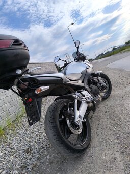 Suzuki gsr 600 - 4