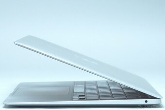 ZÁRUKA/MacbookAir13.3"/M1/8GB RAM/256GB SSD/CZ - 4