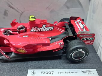F1 FERRARI F2007 2007 MARLBORO RAIKKONEN HOTWHEELS 1:18 - 4