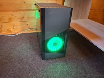 hráčske PC v cene 299e s ryzen 5 a  amd rx 6500xt - 4