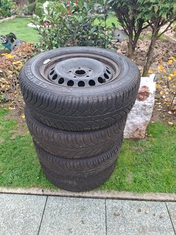 Plechové disky 5x112 r15 + zimne pneumatiky - 4
