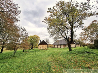 Priestranný pozemok s domami – ideálne miesto pre ranč, fa - 4