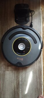 Predám vysávač iRobot Roomba - 4