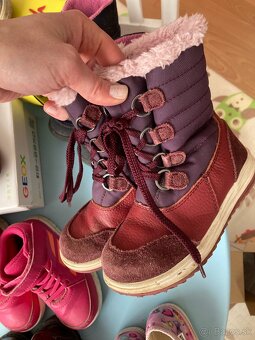 Dievčenské topánky č. 25 - 4