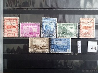 Poštové známky č.810 - 20 ks sérií SVET - 4