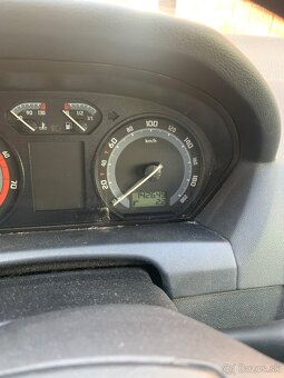 Škoda fabia 1.2htp - 4