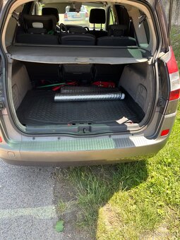 Renault Scenic 1.9 - 4