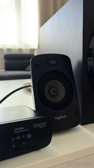 Logitech z906 - 4