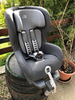 BRITAX ROMER SAFEFIX Autosedačka s Isofixom - 4