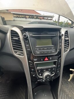 Hyundai i30 1.6 81 kW 2016 - 4