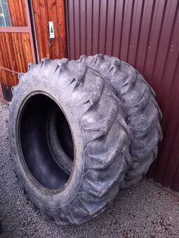 Zadné pneu na Zetor - 4