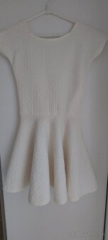 Dievčenské  šaty - 4