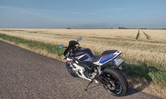 SUZUKI GSX-R 750 - 4