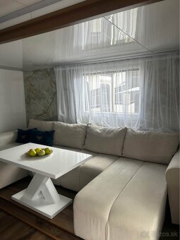 Predam specialny obytny naves - 4