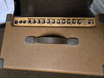Predám 120W gitarové kombo Kustom Sienna65 - 4