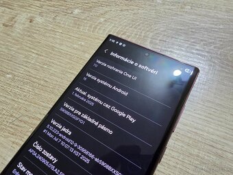 Samsung S22 Ultra v super stave telefon v krabici s nabijaci - 4