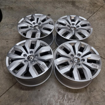 Hliníkové Volkswagen disky 5x120 R17 8J ET49 - 4