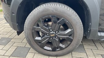 Dacia Duster 1.0 TCe LPG EXTREME 12/2023 - 4