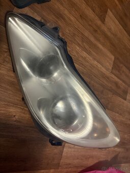 Predné svetlá Opel Corsa D 2008 - 4