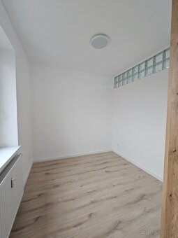 Prenájom 1,5-izbového bytu - 4