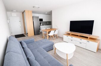 Prenájom 2izbového bytu v komplexe Rendez - 4