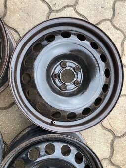 Predám plechové disky 4ks 5x100 R16 do Vw Seat - 4